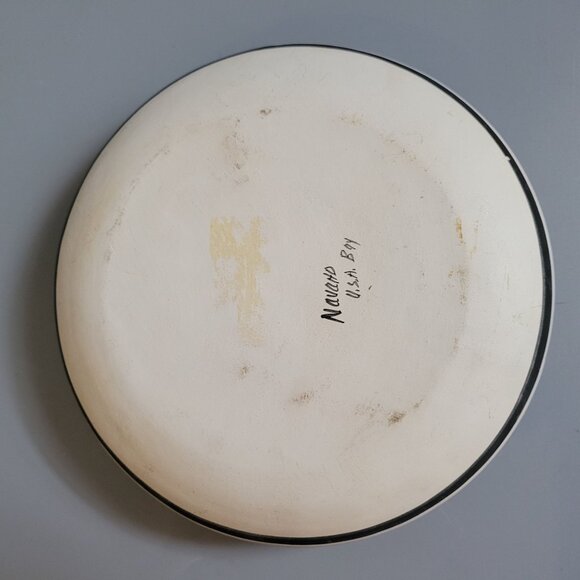 Handcrafted Navajo Pottery Bowl With Traditional Geometric Carvings - 7.5" Diame - Picture 7 of 7